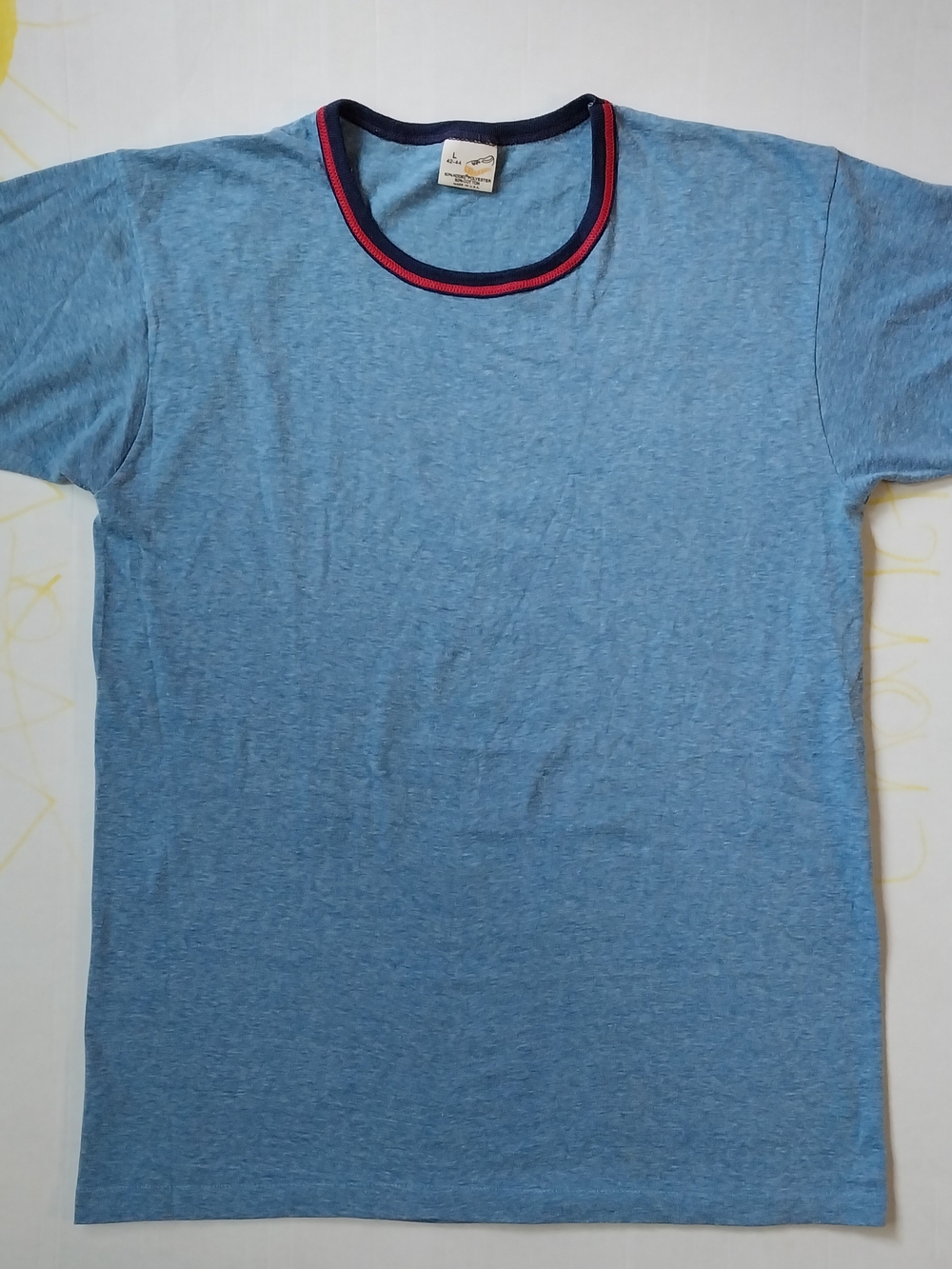 Vintage Crewneck Tee with Contrast Trim Single Stich Size M
